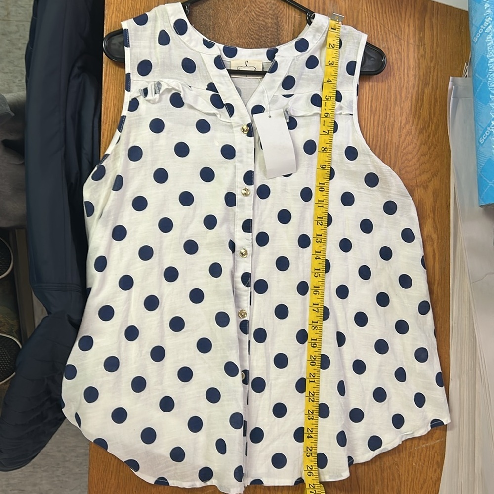 White Polka Dot Sleeveless Blouse - Picture 6 of 6